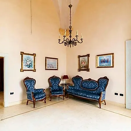 Palazzo Insula Bed & Breakfast 3*